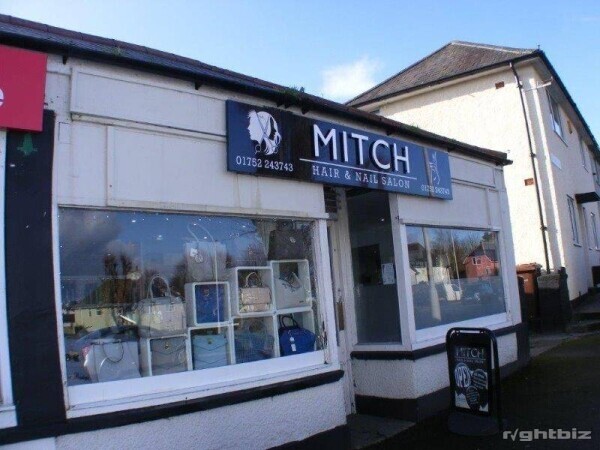 ATTRACTIVE HAIR AND NAIL SALON – Plymouth Photo 7