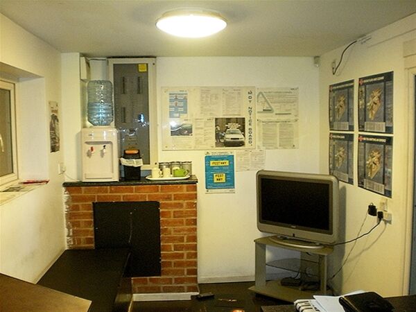 WELL ESTABLISHED TYRE FITTING, MOT & CARE REPAIRS GARAGE - LANCASHIRE Photo 7