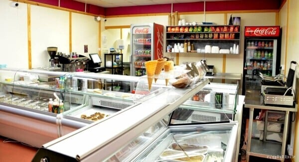 Sandwich Bar and Coffee Shop with Ice cream Parlour in Prime location of Aberdeen. Photo 1