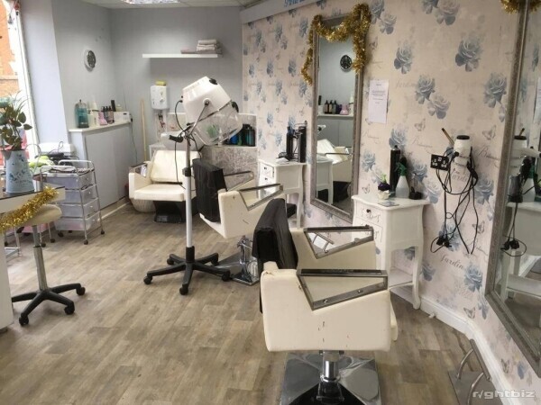 Hair & beauty salon, £7000, Broseley Telford, prime high street location, established business Photo 7