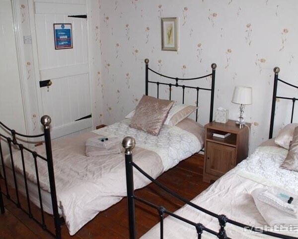 CARMARTHENSHIRE CHARACTER STONE VILLAGE INN Photo 7