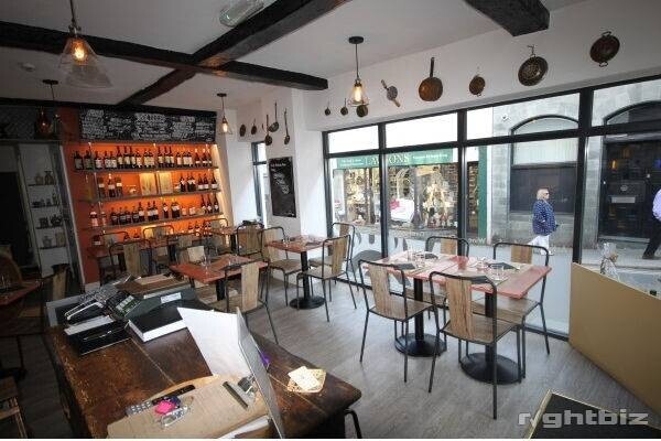 Stunning Contemporary Deli/Cafe in Totnes Photo 7