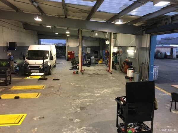Long established Large MoT and Repair Garage for sale in Hartlepool Photo 7