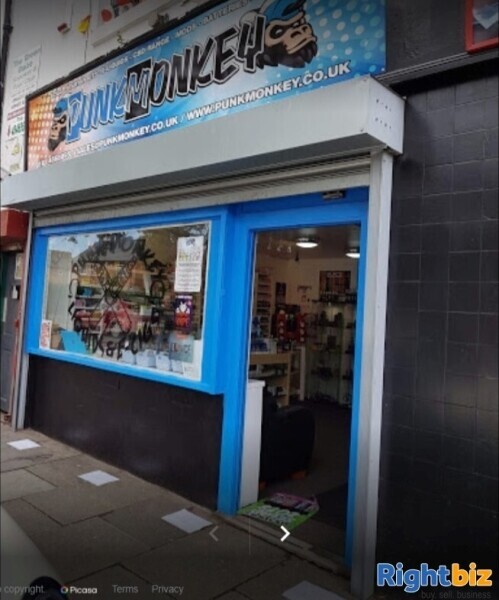 POPULAR E-CIGARETTE BUSINESS OPERATING FROM TWO RETAIL STORES AND AN E-COMMERCE PLATFORM Photo 7