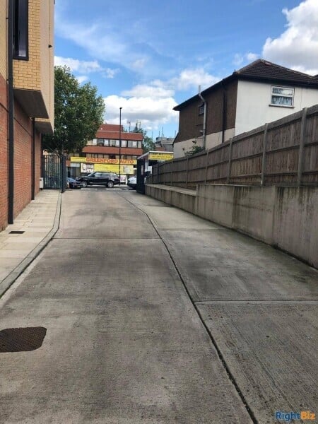 Shop New instruction in Greenford Leasehold Photo 7