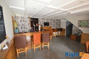 Beautiful 9 Bedroom Country Inn with Bar and Restaurant in Scotlandwell, Fife (ref. 1266) Photo 7