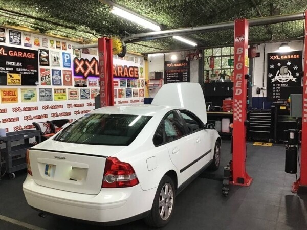 Vehicle Repair/Recovery/Sales and Window Tinting Business Photo 7
