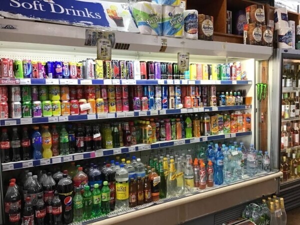Well Stocked Off Licence with 3 Bedroom Accommodation Photo 7