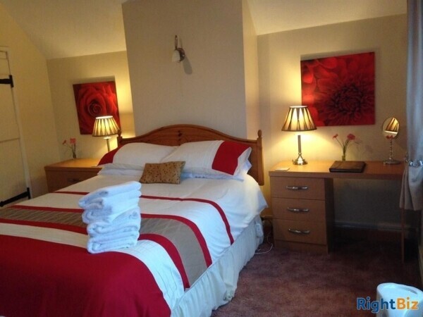 9 Bedroom House 7 Ensuite Rooms Heated Swimming Pool Large Garden Riverside Property Reception Rooms Photo 7