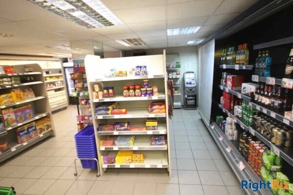 Spar shop for sale in Whipton Photo 7