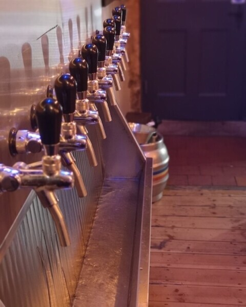 Craft Beers & Gin Bar With Retail For Sale Leek Photo 7