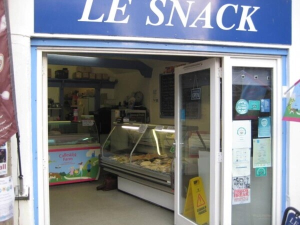 Leasehold Sandwich Bar and Deli Located In Wadebridge Photo 7