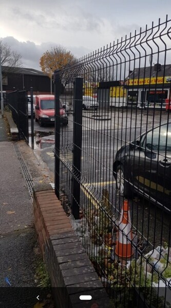 Hand Car Wash Valeting Business,Tyre shop and MOT Mechanic included in a prime location. Photo 7