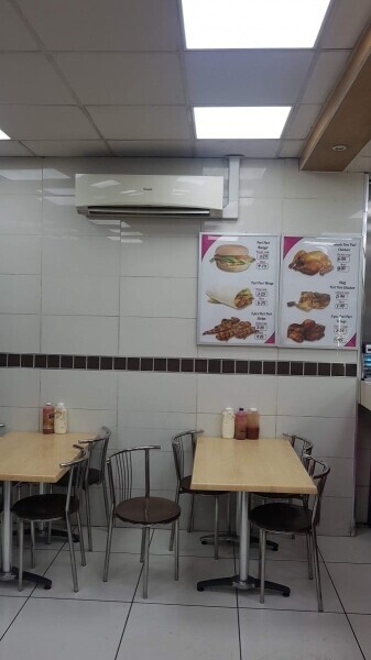 Profitable Chicken & Pizza shop with four bedroom flat for sale at a prime location Hounslow Photo 7