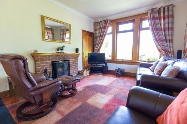 UNDER OFFER - Profitable Boarding Kennels with Superb Family Home in 2.5 acres, Central Scotland Photo 7