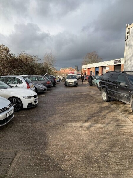 MOT TESTING & REPAIRS CENTRE IN LEAMINGTON SPA Photo 7