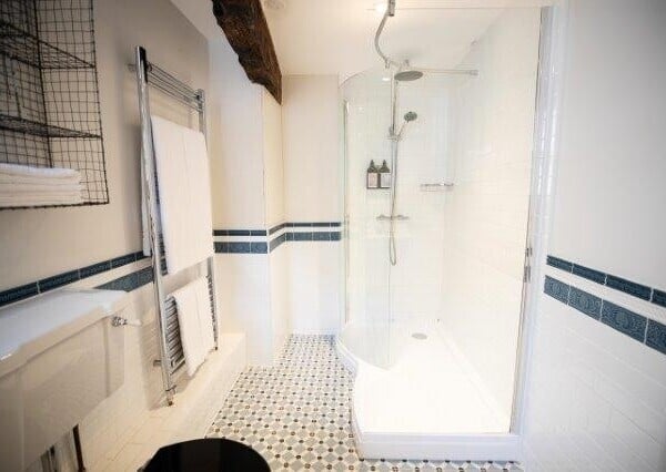 OXFORD CITY LICENSED GUEST HOUSE - RARE BUSINESS OPPORTUNITY. Superb central trading location. Photo 7