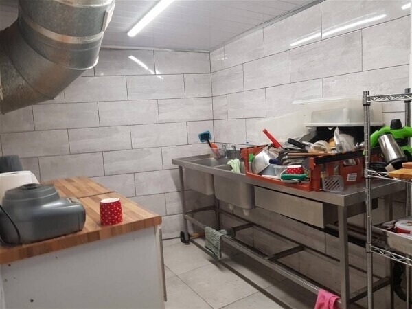 Hot Food Take Away For Sale in Cowling Photo 7