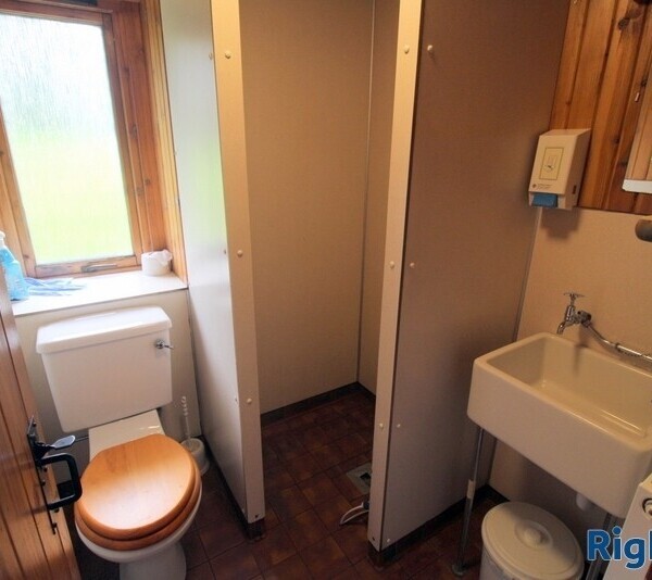 Excellent Hostel Business in a Stunning Location near Spean Bridge Photo 7