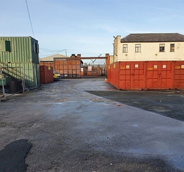 LARGE SECURE STORAGE, OFFICE LETS & COMMERCIAL PARKING FACILITY - WIRRAL Photo 7