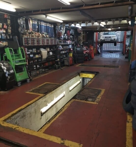 Big Garage For sale in North Wales Pwllheli Photo 7