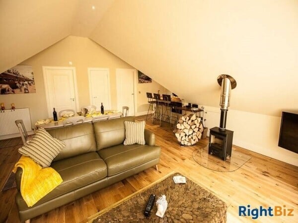Holiday Cottage For Sale Photo 7