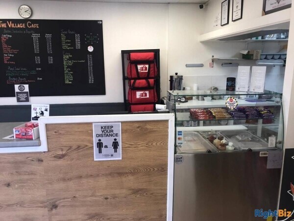 Leasehold Café & Takeaway Located In Bulkington Photo 7