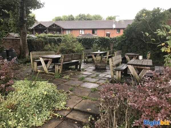FREEHOLD PUBLIC HOUSE & RESTAURANT based STAFFORDSHIRE Photo 7