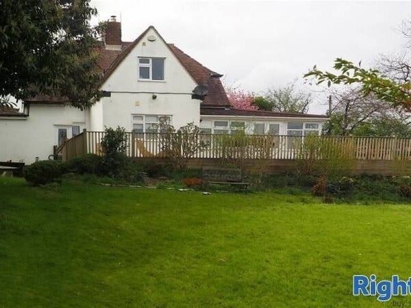 Kennels, Cattery & Equestrian businesses For Sale in Chesterfield Photo 7