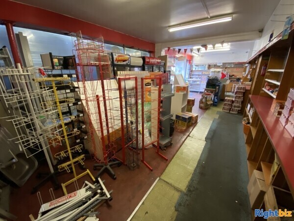 Two Units For Sale: Convenience Store & Closed Newsagent Unit in Middlesbrough Photo 7