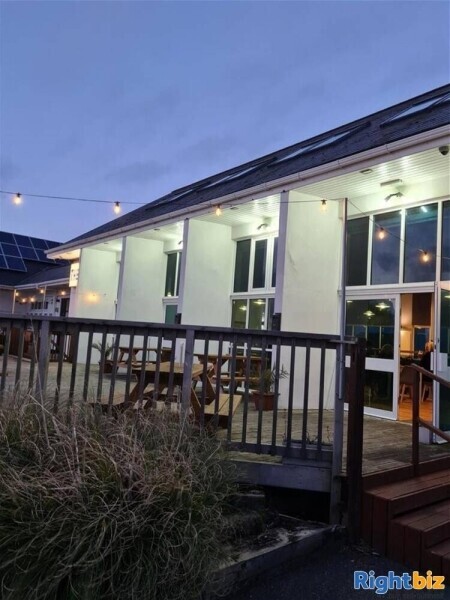 Bar/Restaurant & Sports bar- Cornwall Photo 7