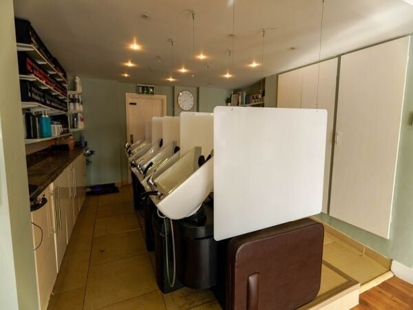 Extremely well established Hair & Beauty Salon for sale Photo 7