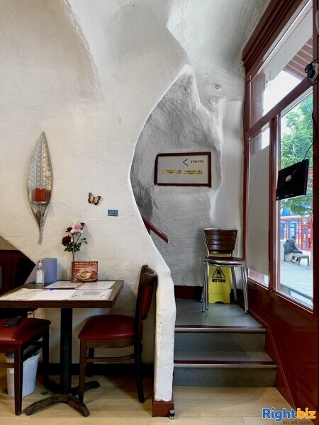 Unique rural ideally situated Cafe in Aldershot town centre Photo 7