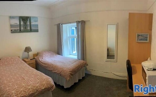 Public Bar and Guest House - Morayshire Photo 7