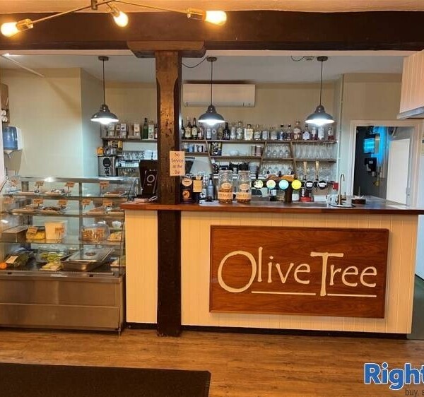 Under Offer: Superb Waterside Cafe Bistro on Bude Canal For Sale in Bude Photo 7