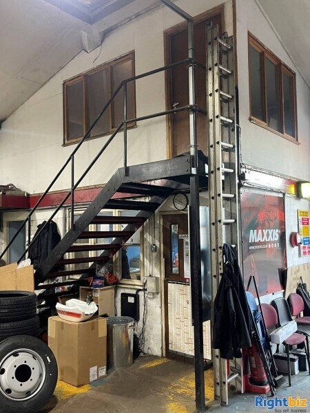 A MODERN GARAGE SPECIALISING IN TYRES AND MOT TESTS Photo 7