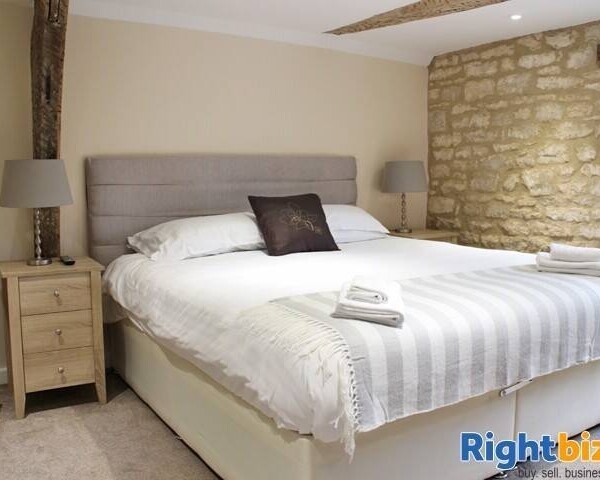 GLOUCESTERSHIRE - COTSWOLD STONE VILLAGE CENTRE INN REFURBISHED TO HIGH STANDARD WITH FIVE LETTING Photo 7