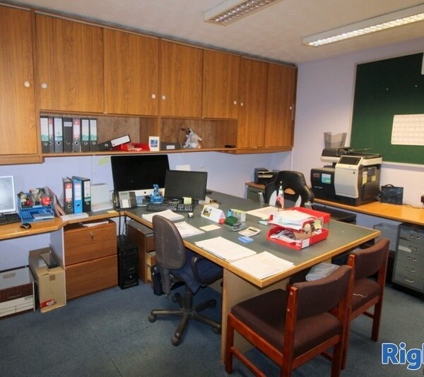 Vacant Retail Unit Set on the High Street in Nairn Photo 7