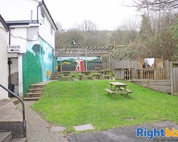 TORFAEN, SOUTH WALES VILLAGE PUB WITH SEPERATE OWNERS HOUSE Photo 7