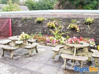 WEST GLAMORGAN - PUBLIC HOUSE - INVESTMENT SALE Photo 7