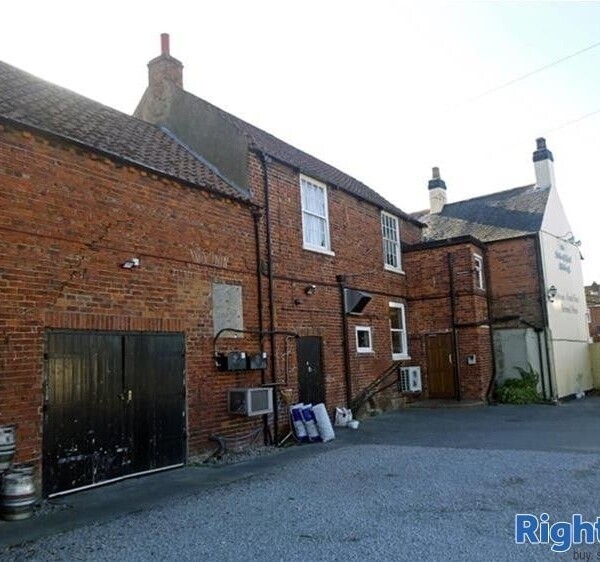 EAST YORKSHIRE - FOOD LED PUBLIC HOUSE & RESTAURANT Photo 7