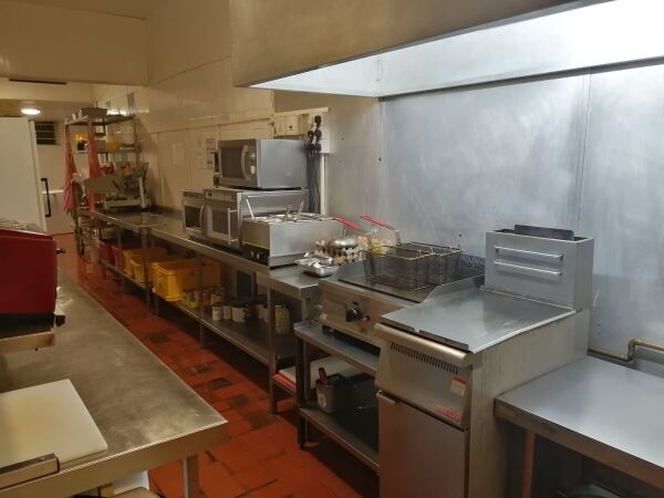 EXCELLENT 100 COVER COFFEE SHOP/CAFE WITH POTENTIAL ACCOM. ABERDARE Photo 7