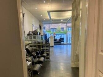 Well Presented Hair Salon For Sale Photo 7