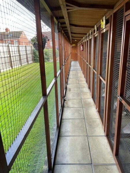 Kennels, Cattery & Equestrian businesses For Sale in Scunthorpe Photo 7