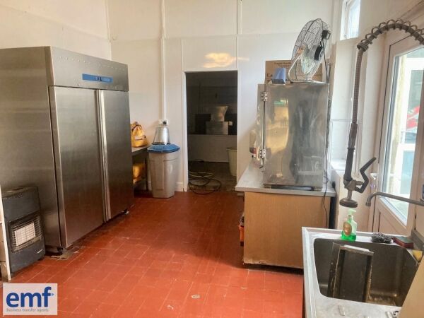 FISH & CHIP TAKEAWAY with SEATING AREA Photo 7