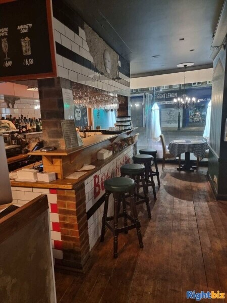 Vacant Licensed Restaurant, East Grinstead Photo 7