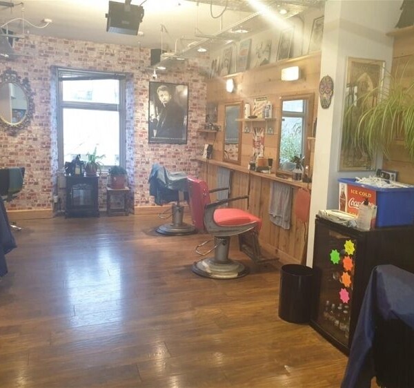 Well Established Barbers in a Great Central Location Photo 7