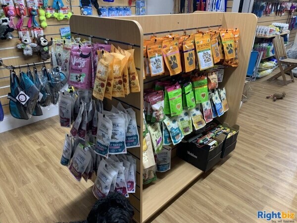 Leasehold Pet Shop in Popular Coastal Town Photo 7
