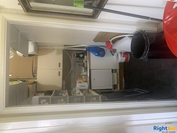 Hairdressers Salon for sale Photo 7