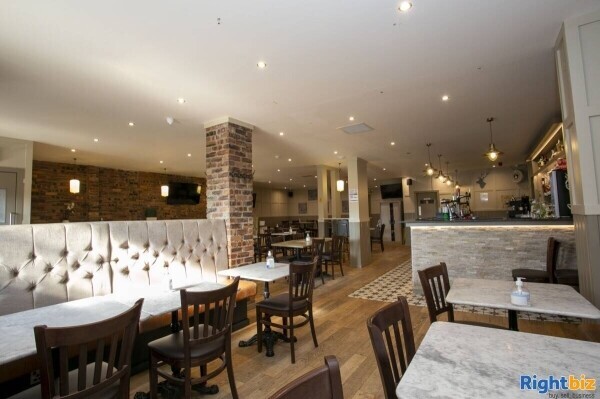 Well Established and Popular Bar/ Restaurant For Sale Photo 7